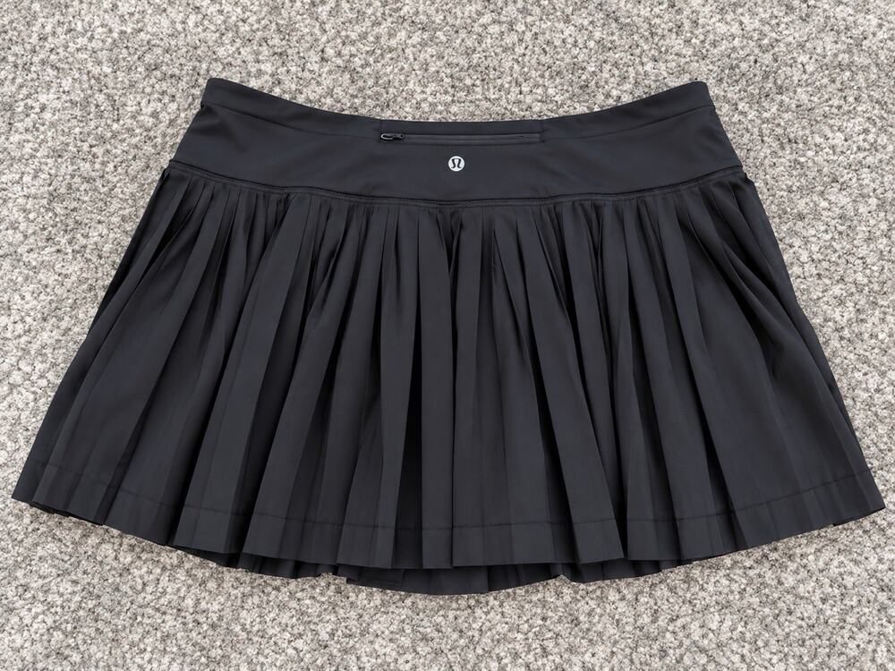 EUC! Lululemon High Rise Pleated Tennis Skirt In Black Size 12